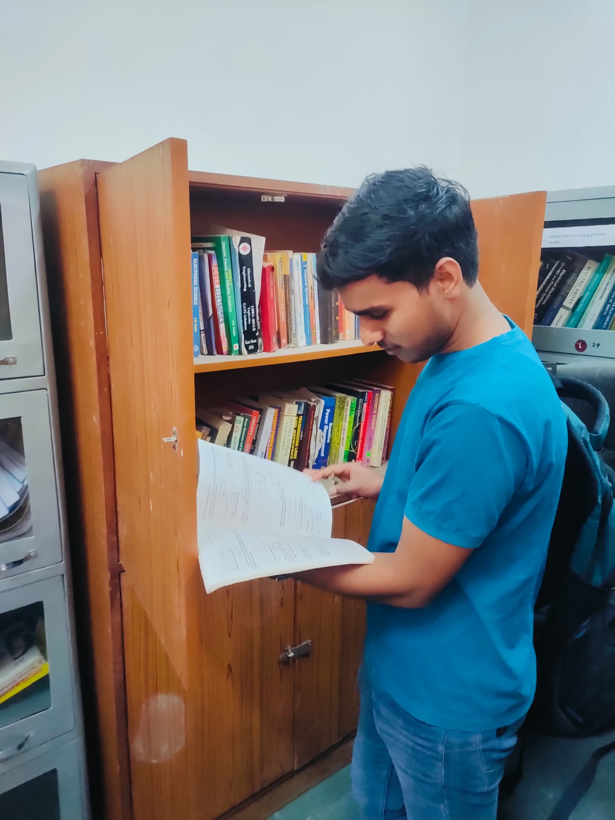 library_image_2.jpg